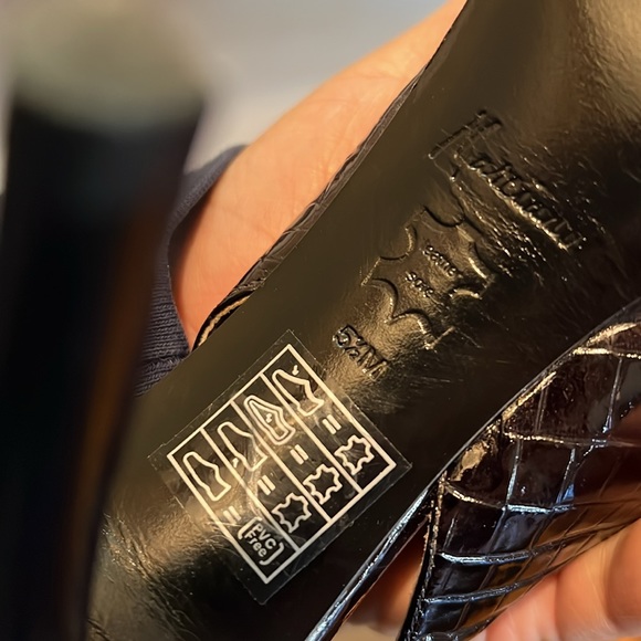 MARCIANO womens open toe sandals size 5 1/2 - Picture 10 of 11